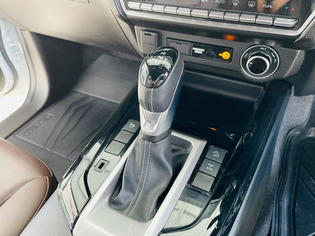 Thumbnail [100%x225]